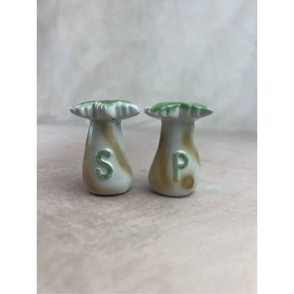 Vintage Palm Tree Salt and Pepper Shakers